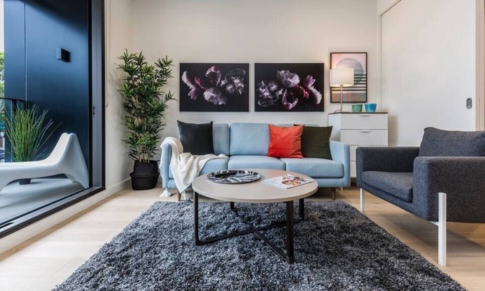 Leichhardt Apartment | 1 Bdrm with AC, Balcony, Pool, Near Shops, PT