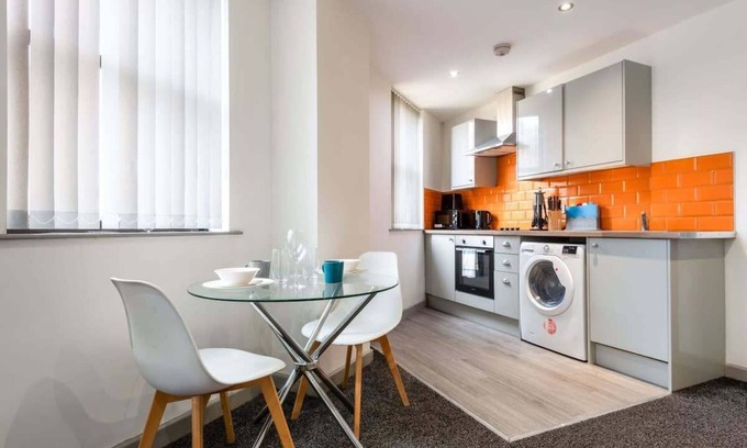 Halifax Apartment | 1 Bed Budget Friendly Flat in Central Halifax