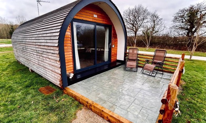 Wrexham Cabin | 1-Bed pod cabin in beautiful surroundings Wrexham
