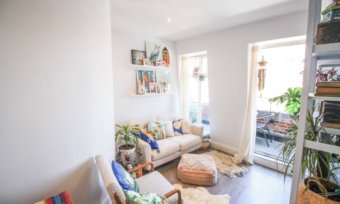 Maidenhead Apartment | 1 Bed with Balcony in Maidenhead by Elizabeth Line
