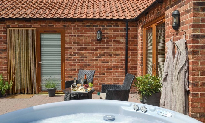 Skegness Cottage | 1 bedroom accommodation in Chapel-St-Leonards