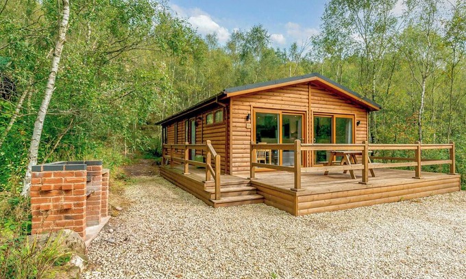 Freehay Ski Chalet | 1 bedroom accommodation in Freehay, Cheadle