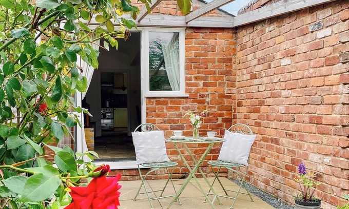 Severn Stoke Cottage | 1 bedroom accommodation in Earl’s Croome, near Great Malvern