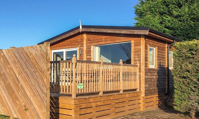 Scawton Ski Chalet | 1 bedroom accommodation in Easingwold
