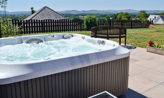 Torthorwald Cottage | 1 bedroom accommodation in Tinwald, near Dumfries