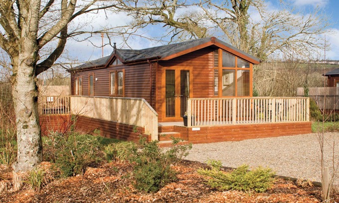 Narberth Ski Chalet | 1 bedroom accommodation in Narberth, Nr Tenby