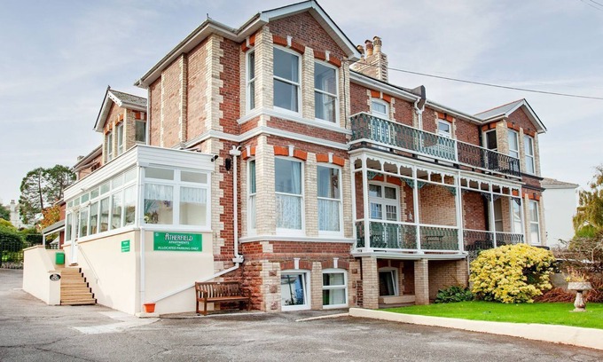 Roundham Cottage | 1 bedroom accommodation in Paignton