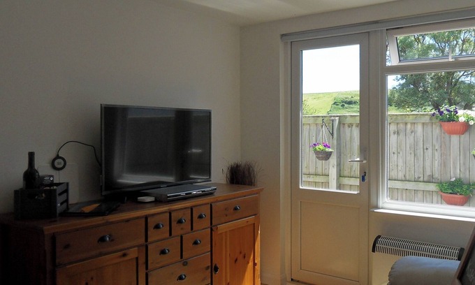 West Bay Cottage | 1 bedroom accommodation in Bridport