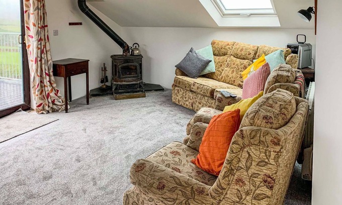 Goodwick Cottage | 1 bedroom accommodation in Pencaer