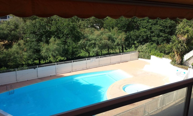 Le Couchant Apartment | 1 bedroom apartment, private parking, swimming pool, lift close to the beach
