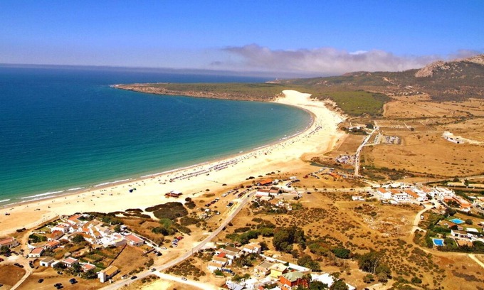 Bolonia Apartment | 1 Bedroom Apartment (2 Adults + 1 Child) Bolonia Beach