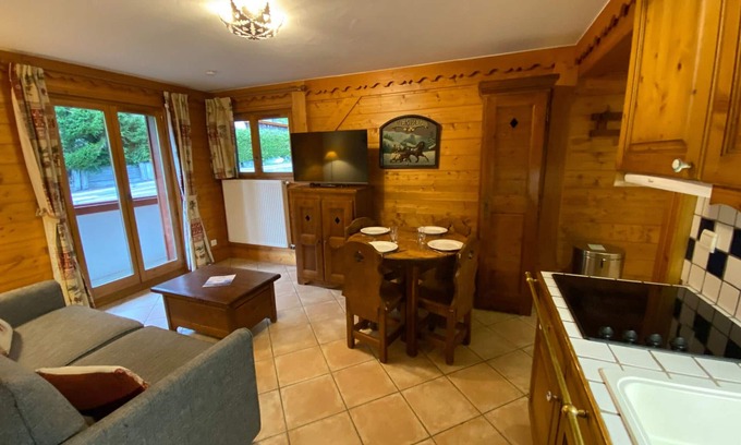 Meribel Village Apartment | 1-bedroom apartment for 4 in Méribel Village, ski-in/ski-out, heated pool