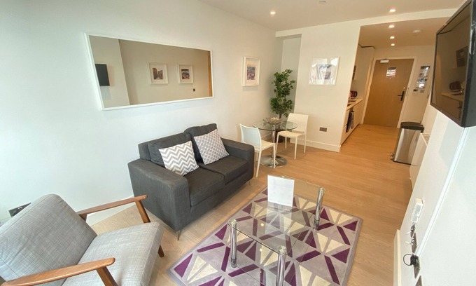 Wembley Central Apartment | 1 bedroom apartment in Wembley