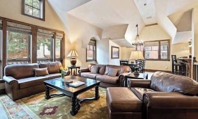 Downtown Resort | 1 Bedroom Aspen Mountain Residences, The Old Hyatt