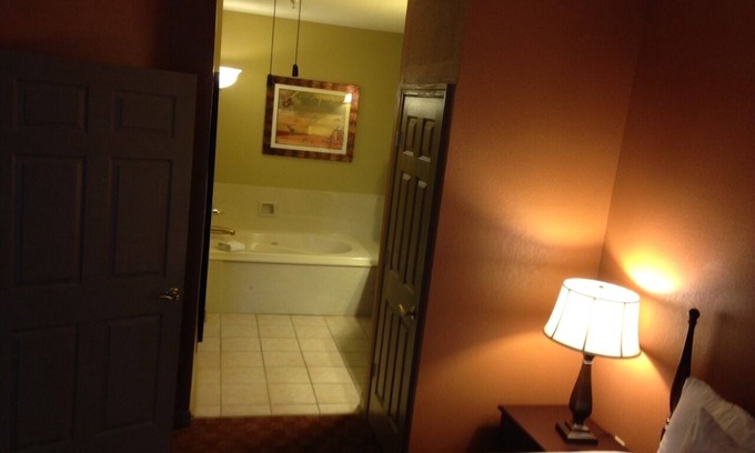 Pennington Bend Condo | 1 bedroom condo available for SEC Tournament in Nashville March 12-15, 2020