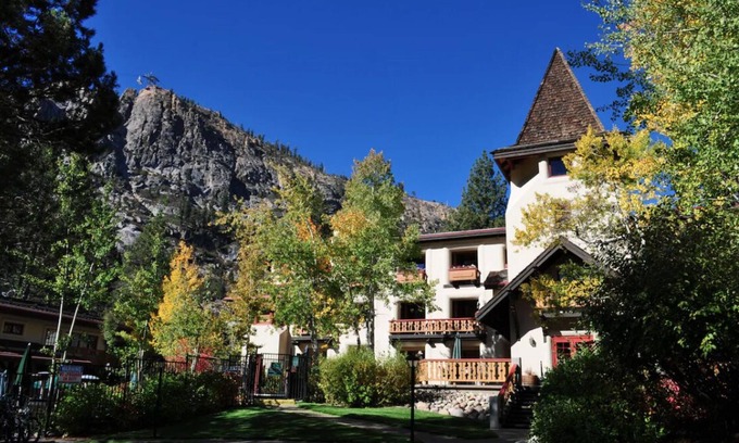 Olympic Valley Condo | 1-bedroom condo in Olympic Village Inn Avail During Brews, Jazz, & Funk sleeps 4