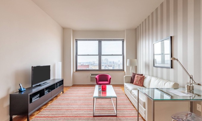 Downtown Jersey City Apartment | 1 Bedroom in the Heart of Downtown Jersey City