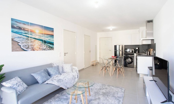 Riquier Apartment | 1-Bedroom in the Heart of Riquier, 3 min from SNCF Train Station