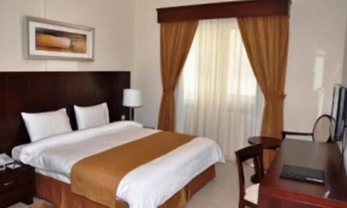 Al Barsha 1 Apartment | 1 Bedroom Suite Near Modern Basket Laundry Branch