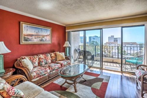 Myrtle Beach Apartment | 1 Block to Ocean Shore Condo in Myrtle Beach!