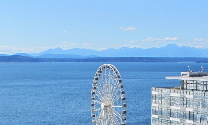 Downtown Seattle Apartment | 1 Block to Pike Place Market! Balcony with Water Views at Harbor Steps