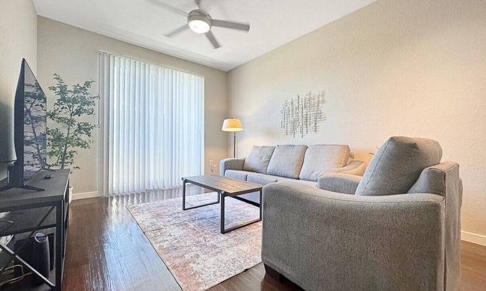 St. Petersburg - Clearwater Apartment | 1 BR Best of St. Pete, Walk Everywhere!