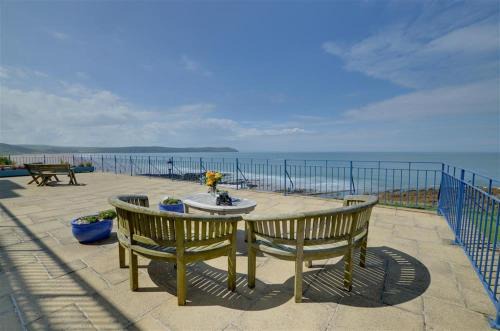 Mortehoe Apartment | 1 Devon Beach Court