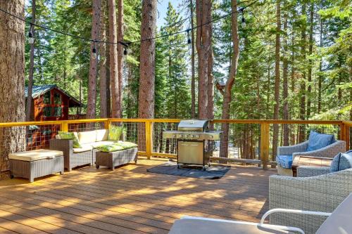 Tahoe Woods House | 1 Mi to Beach Tahoe City Retreat with Game Room