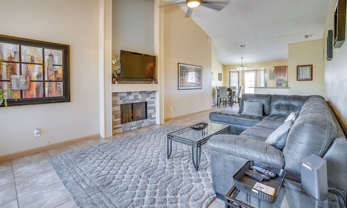 Villa De Paz House | < 1 Mi to Camelback Ranch: Phoenix Home w/Pool