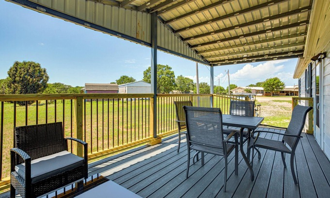 Kingston House | 1 Mi to Lake Texoma: Peaceful Kingston Getaway