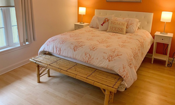 Kennebunkport Condo | 1 mile drive to GRB-1st Floor Condo