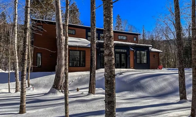 Mont-Tremblant Ski Chalet | 1 month for the price of 1 week!