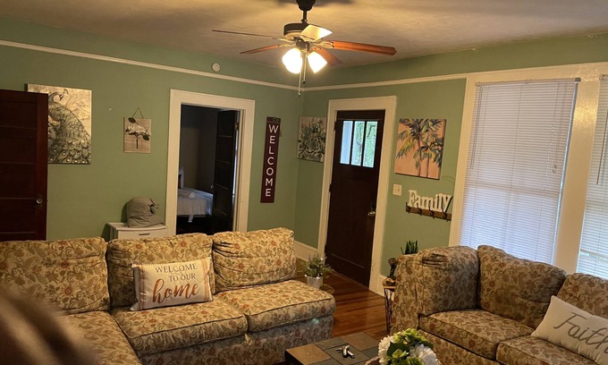 Gainesville House | 1 of 2 Centrally Located 3 Bedroom Front House