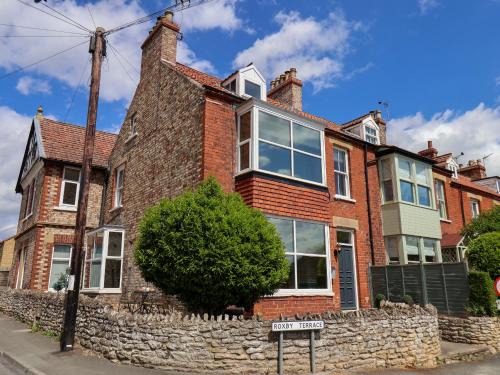 Thornton Dale House | 1 Roxby Terrace