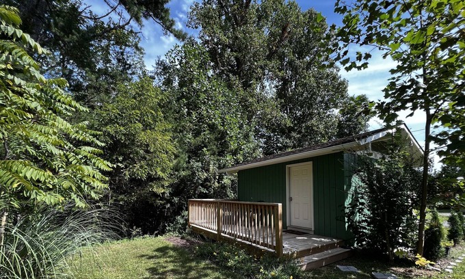 Cherokee Cabin | *10% July Discount -For Dates Stayed July 8th -31st - New Reservations Only*