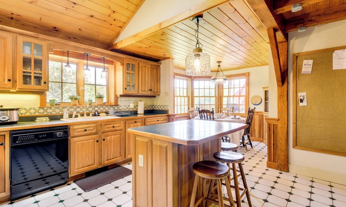 Wilmington Cottage | 10 Mi to Mt Snow! Grand Estate Built to Entertain