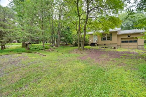 Albrightsville House | 10 Mi to Pocono Raceway Cozy Albrightsville Home!
