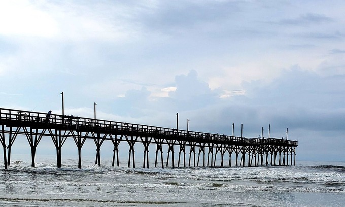Ocean Isle Beach House | 10 Minutes to Toes in the Sand