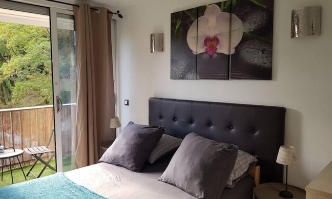 Athis-Mons Apartment | 10 Pers. 40 min Disney 15 min Paris Orly 35 min Château de Versailles