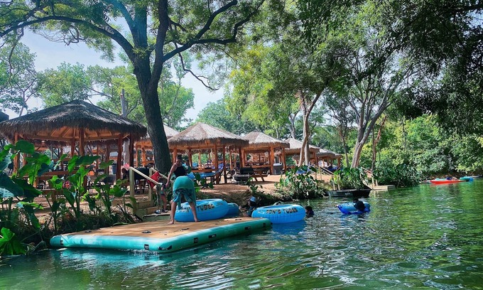 Sutherland Springs Cabin | #10 Son’s Rio Cibolo Safari Cabin