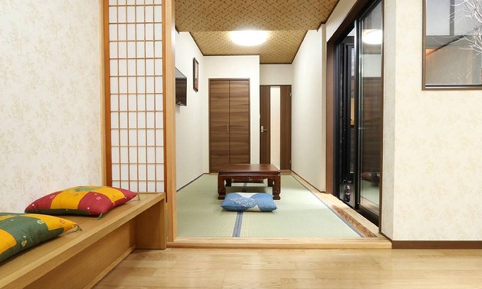 Yufuin Onsen Hotel | 100 freeflowing openair hot spring bath Separ/Yufu Ōita