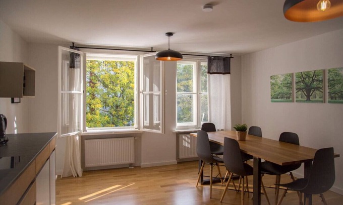 Friedenau Apartment | 100 m2 Wohnung in Berlin