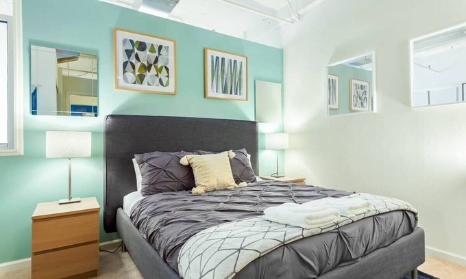 Downtown Apartment | 100 Year-Old Historic Brick 2BR Loft-High Ceiling8
