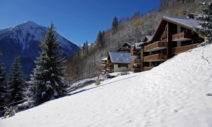 Champagny-en-Vanoise Apartment | 100m from ski slopes, Ground floor, balcony, tv, ski locker, 19m², Champagny-en-Vanoise