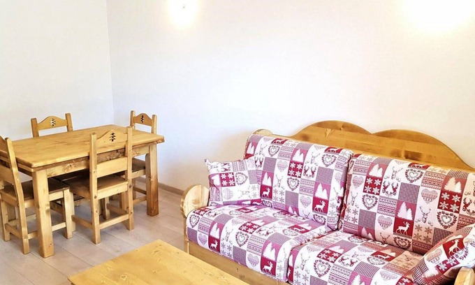 La Joue du Loup Apartment | 100m from ski slopes, Ground floor, terrace, balcony, parking, tv, 31m², La Joue du Loup