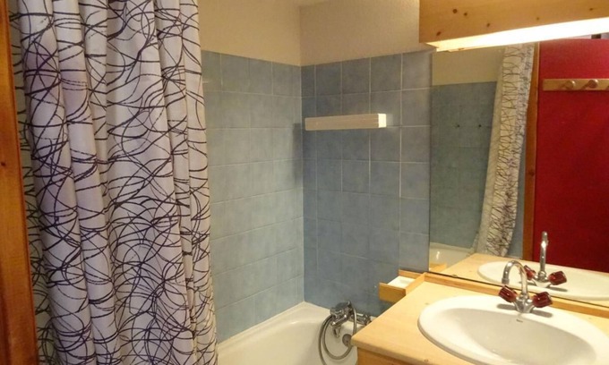 Vallandry Apartment | 100m from ski slopes, Ground floor, balcony, tv, ski locker, 25m², Peisey-Vallandry