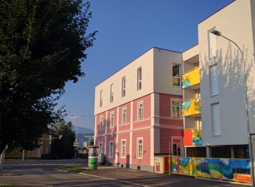 Klagenfurt am Woerthersee Apartment | 101 Athen, Studio Apartment, 38m2 1-4 Pers