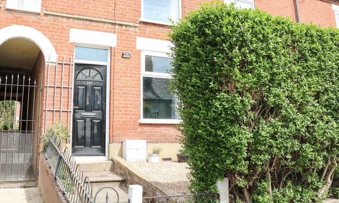 Norwich Cottage | 105 MARLBOROUGH ROAD, pet friendly, with a garden in Norwich