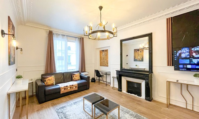 Vivienne Apartment | 106 - Urban Luxury Flat Opera