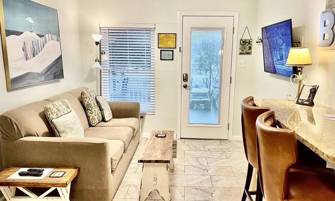 Isle of Palms Condo | #107 Cozy Corner 2 Bed 2 Bath Beachy Condo